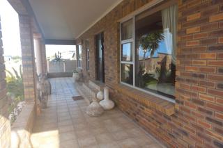 5 Bedroom Property for Sale in Stilbaai Wes Western Cape